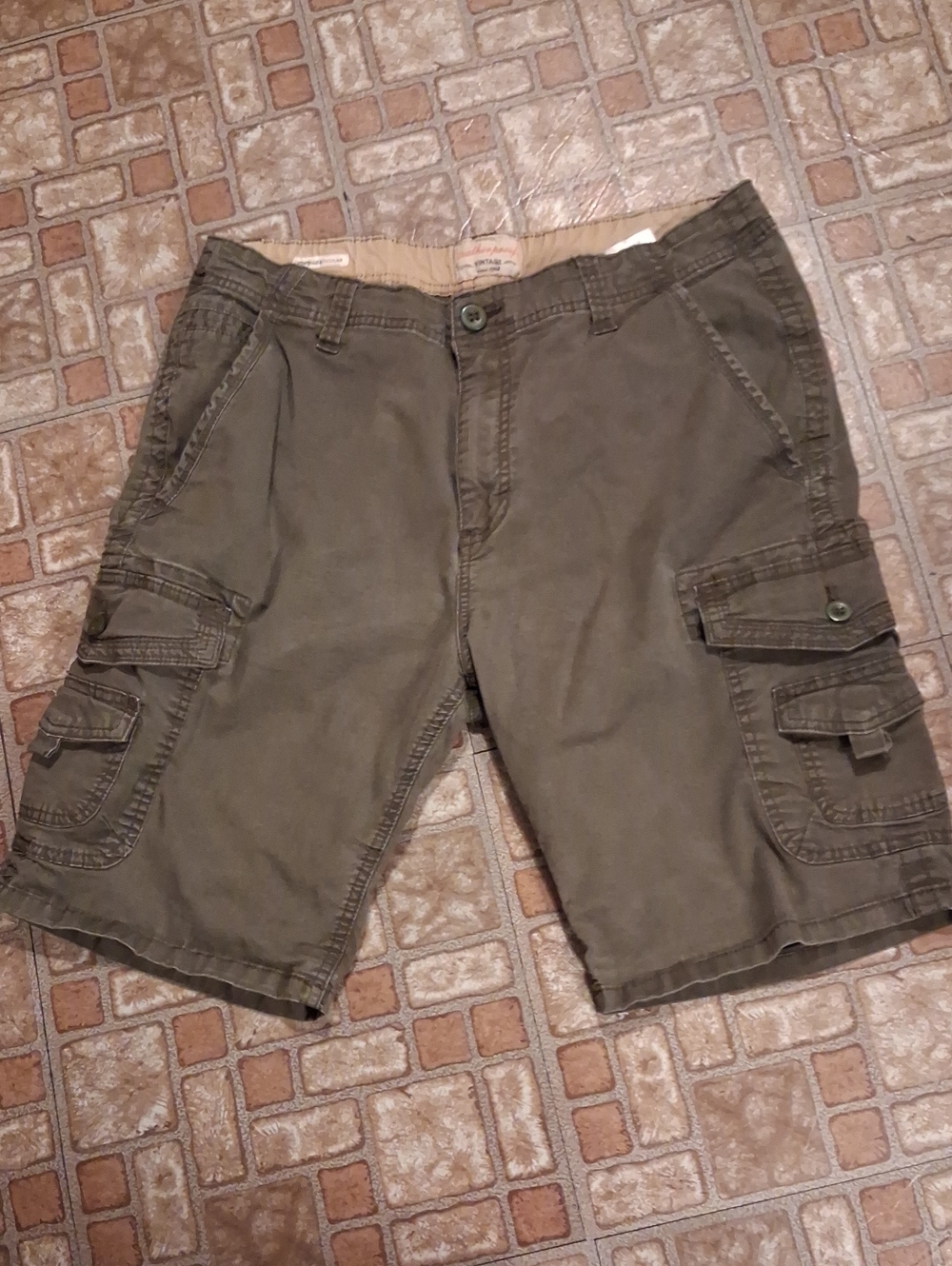 Weatherproof Men's Cargo Shorts in Olive Green Size 34
